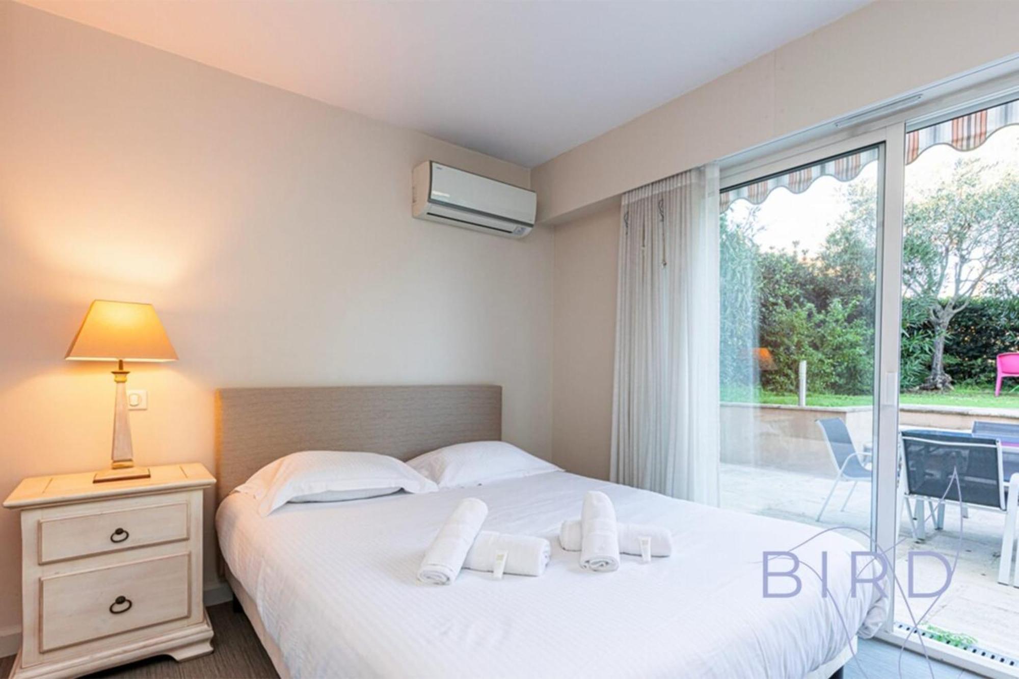 Appartamento Spacious Pool And Parking Antibes