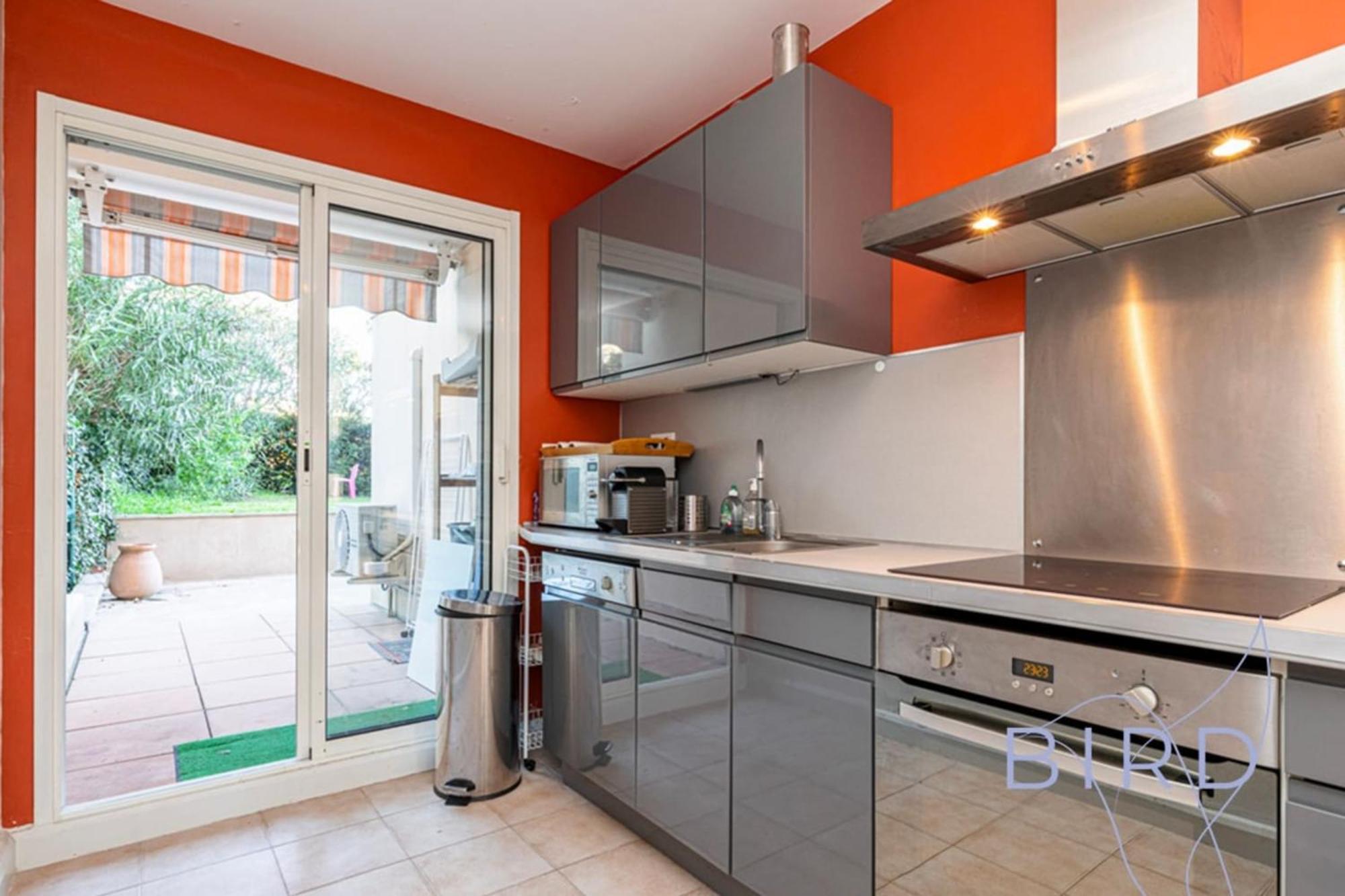Spacious Pool And Parking * Antibes